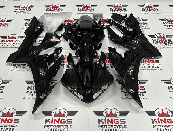 Yamaha YZF-R1 (2004-2006) Black Fairings at KingsMotorcycleFairings.com