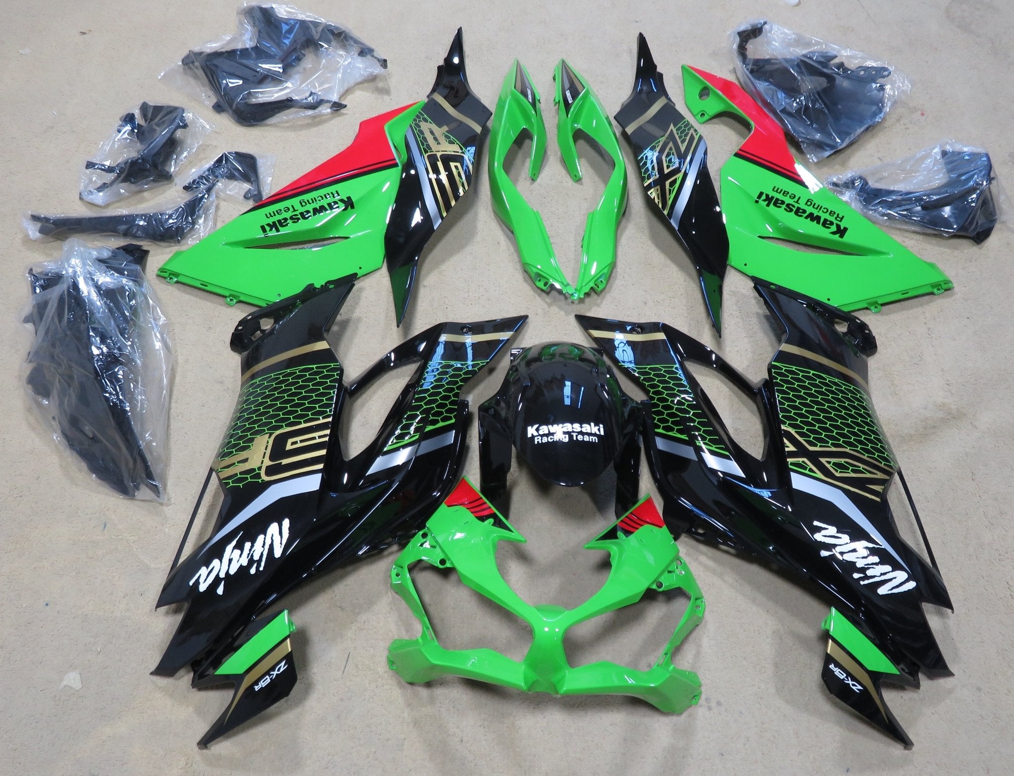 Fairing kit for a Kawasaki Ninja ZX6R 636 (2019-2023) Green, Black, Go